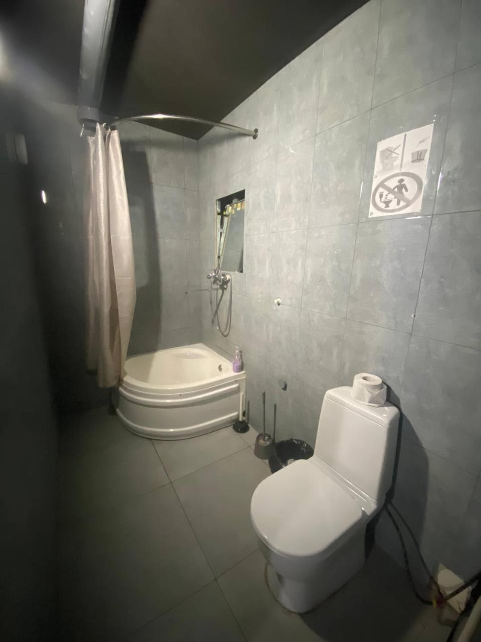 Hostel Na Bobura Ташкент Екстериор снимка